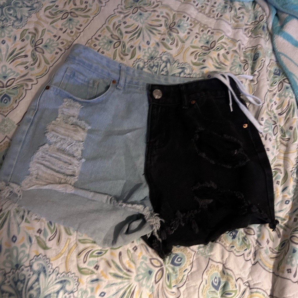 BLUE SAVVY shorts